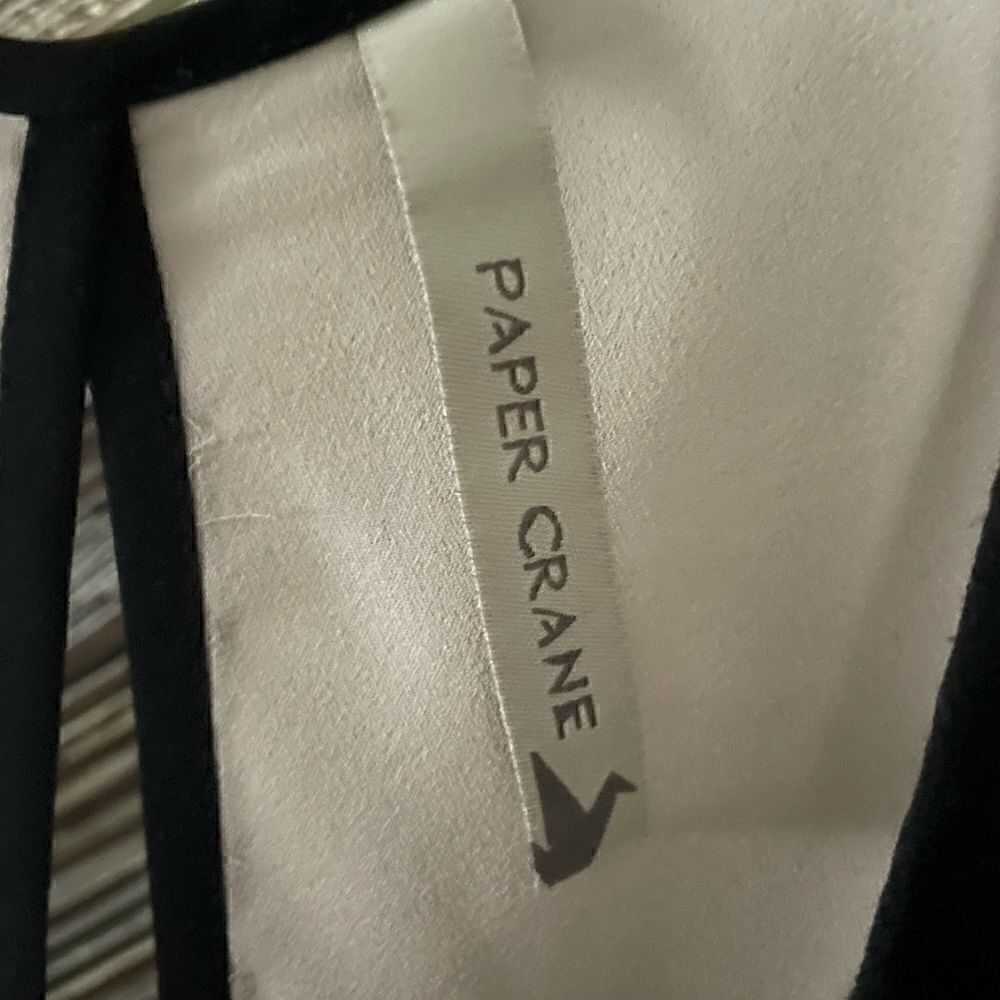 Paper crane collared swing top - Picture 2 of 5